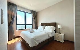 Parisien Tower Icity By Honeyhomestay
